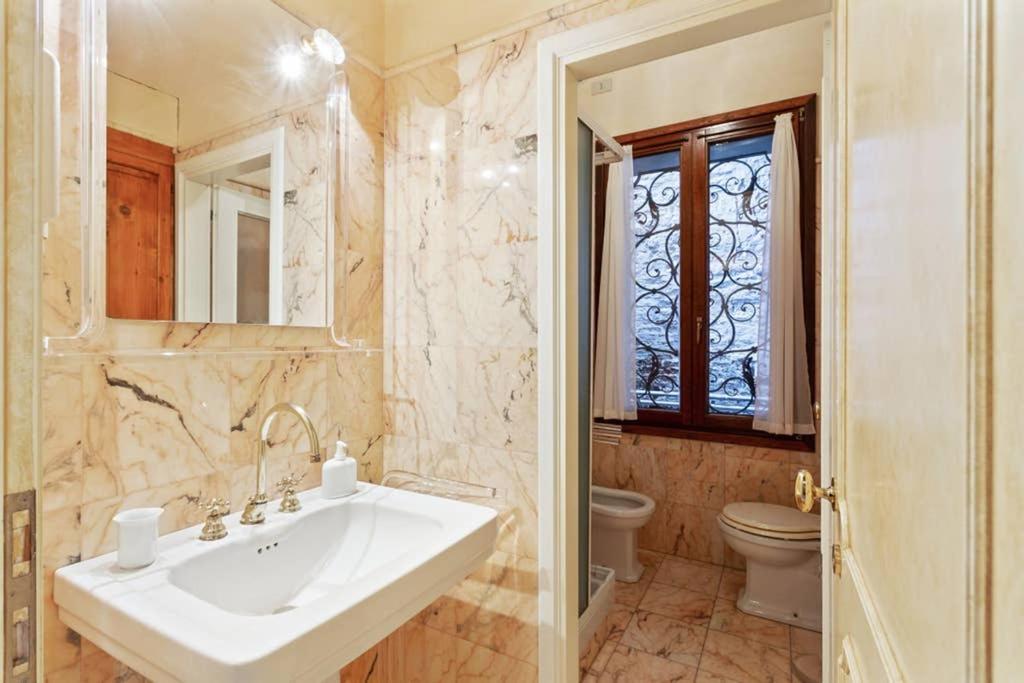 Doge Palace Luxury Apartment - Cannaregio Venesia Bagian luar foto