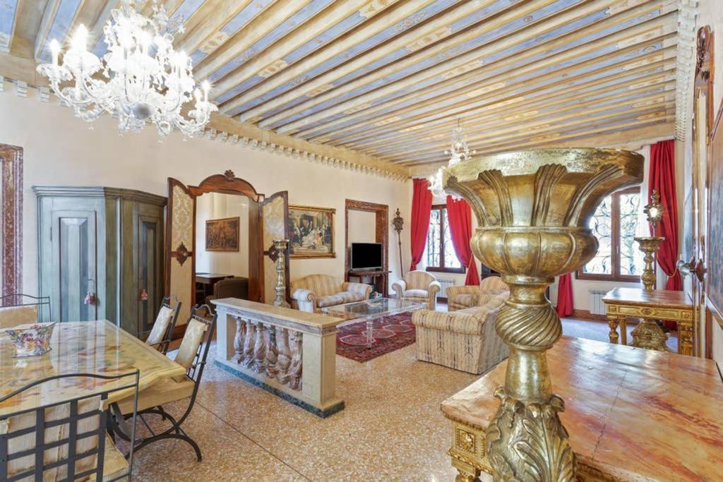 Doge Palace Luxury Apartment - Cannaregio Venesia Bagian luar foto