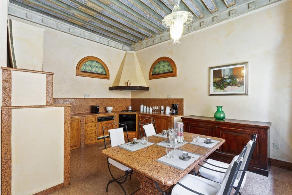 Doge Palace Luxury Apartment - Cannaregio Venesia Bagian luar foto